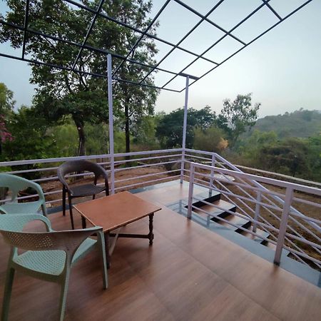 Forest Eco Lodge Ábú-hegy Kültér fotó